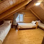 Hotel Derevo House *
