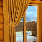 Derevo House Hotel