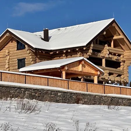 Hotel Derevo House *