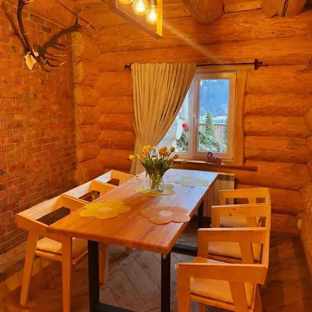 Derevo House * Yasinya