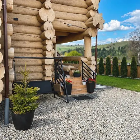 Derevo House *
